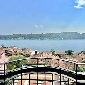 Appartamento 10, Salò
